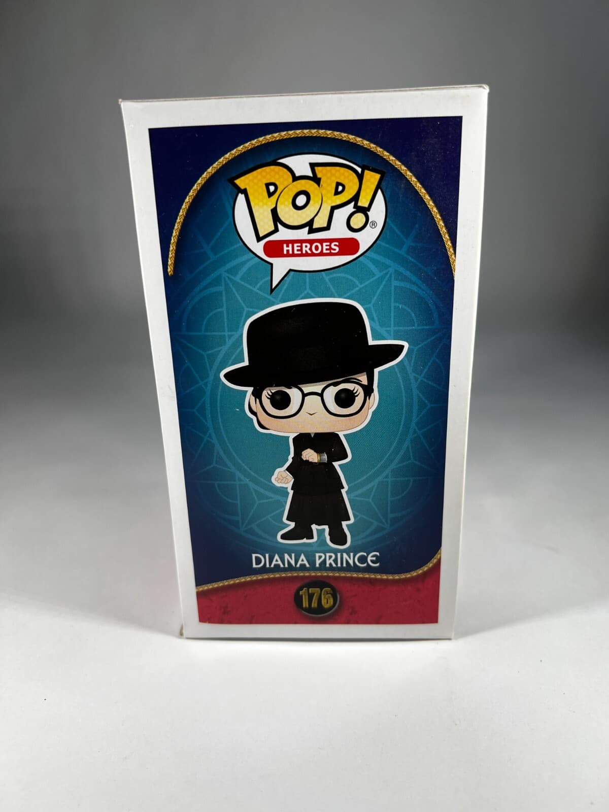 Funko POP Wonder Woman Diana Prince 176 Entertainment Earth Exclusive In Box - Thumbnail 4