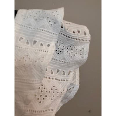 Choosy White Eyelet Lace Romper Ruffle V Neck Tie Front Women’s XS NWT - Thumbnail 8