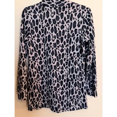 Chico's Women's Polished Cheetah Print Long Sleeve Tunic V-Neck Top Black 0 - Thumbnail 9
