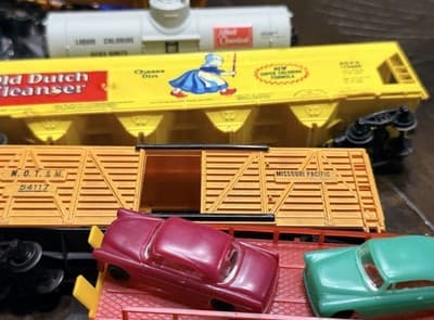 HUGE LOT Vintage HO Scale Train Preiser Figures Milkman Power Popsicle Old Dutch - Thumbnail 7