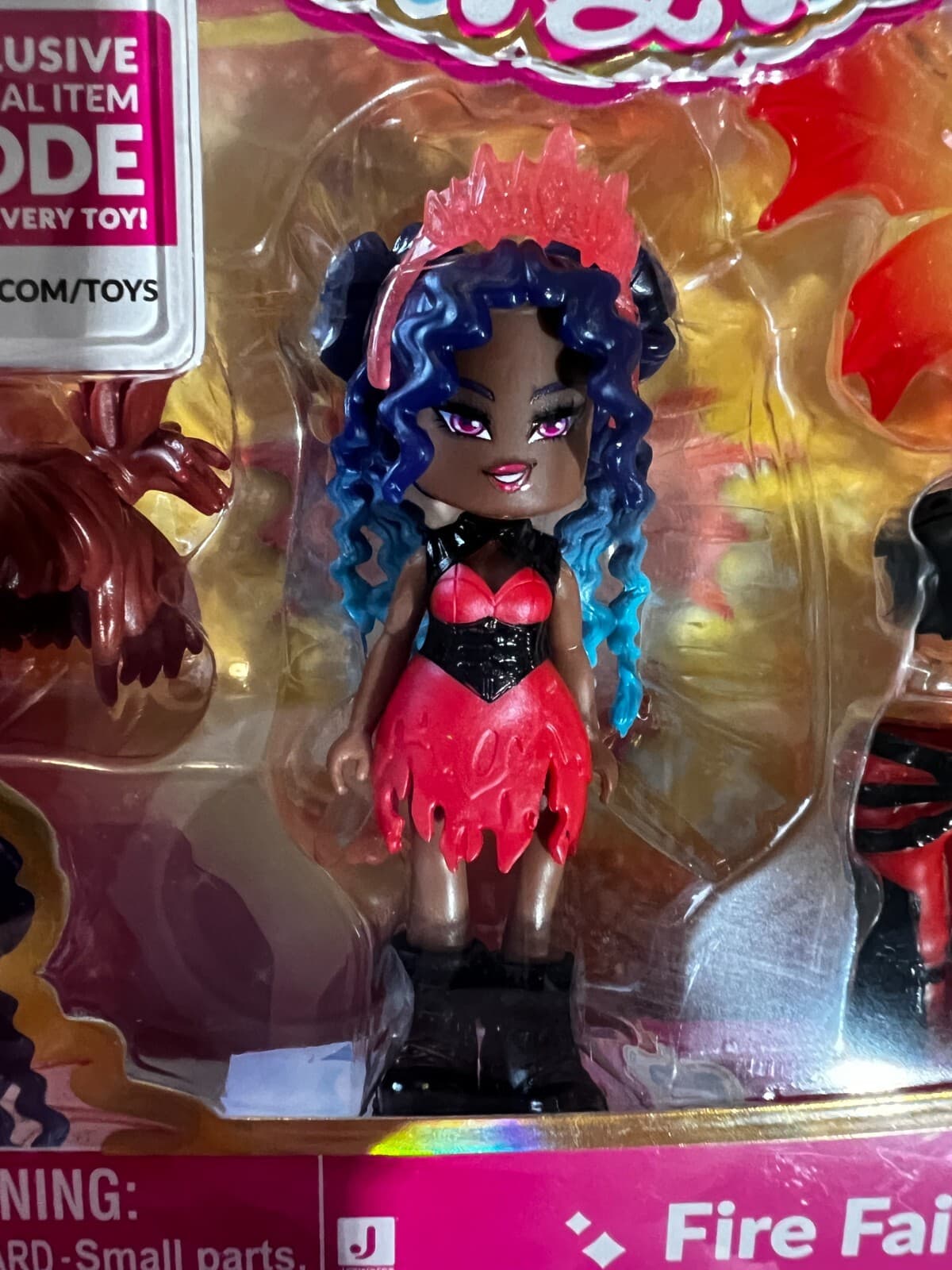 Royale High Fire Fairy Wings Become Rings Exclusive Virtual Code NIB Series 1 - Thumbnail 2