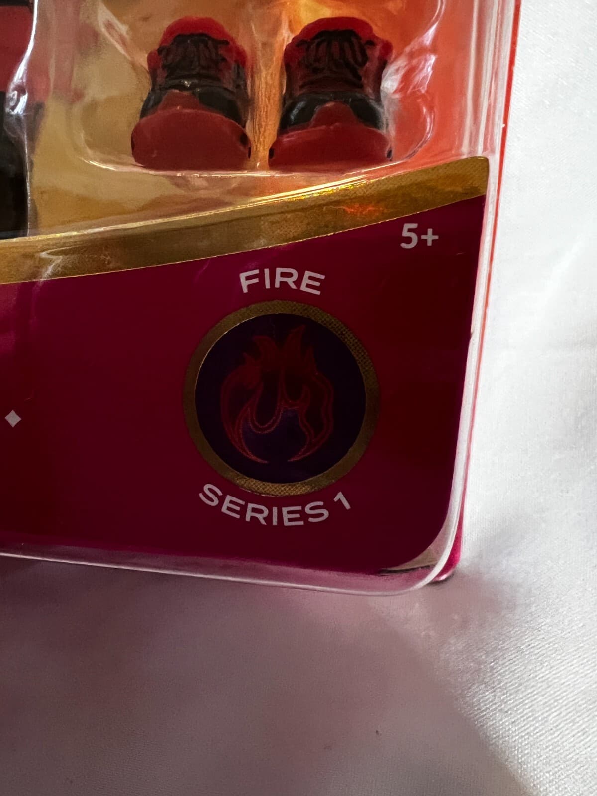 Royale High Fire Fairy Wings Become Rings Exclusive Virtual Code NIB Series 1 - Thumbnail 5
