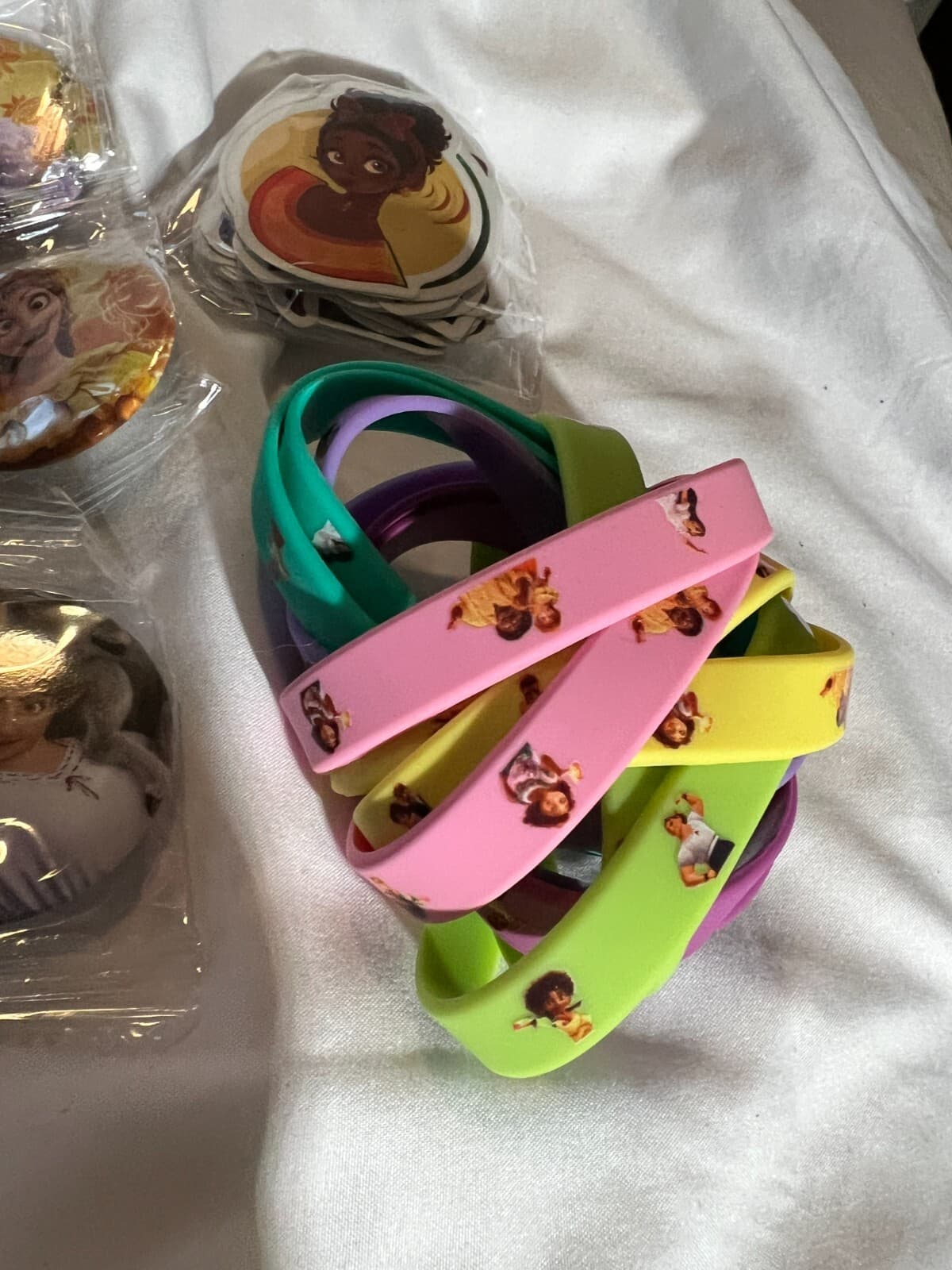 Encanto Birthday Party Favors Set 12 Bracelet 12 Button 50 Stickers Supplies NEW - Thumbnail 7