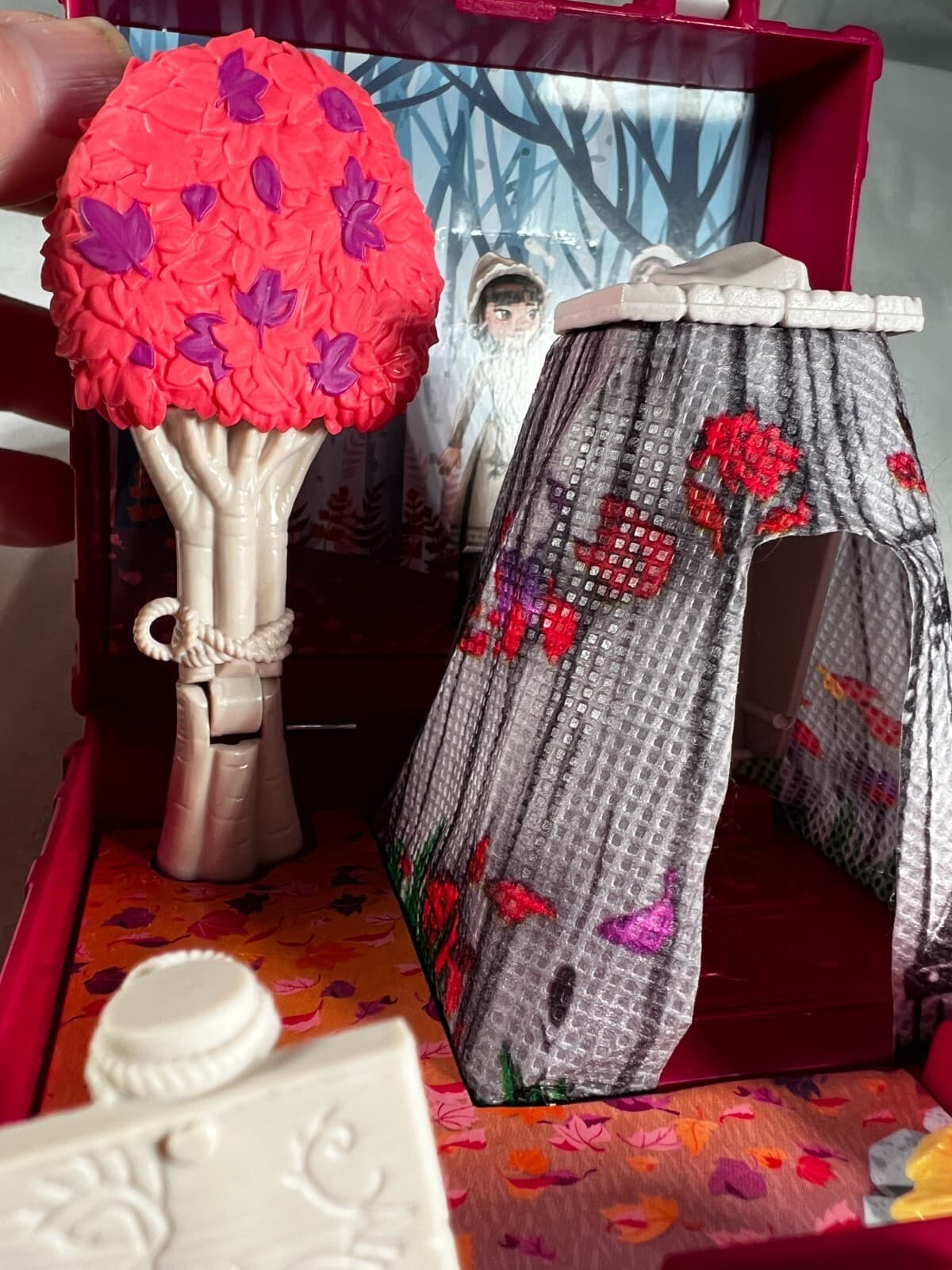 Disney Frozen 2 Pop Up Tent Play Set Hasbro 2019 Northuldra Toy Accessory - Thumbnail 5