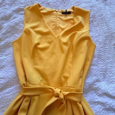 Tommy Hilfiger V Neck Belted Waist Wide Leg One Piece Jumpsuit Yellow 10 EUC - Thumbnail 8