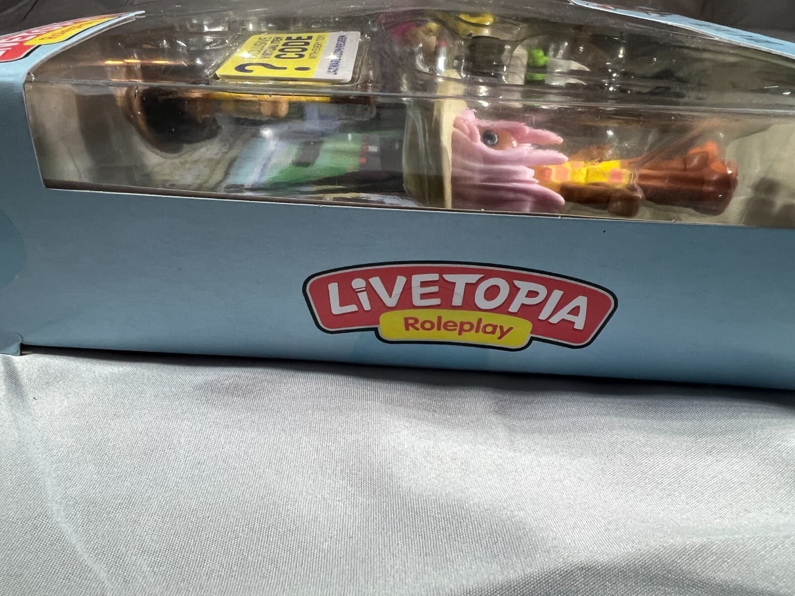Livetopia Roleplay Day At The Zoo Virtual Code Action Figures Set DevSeries NEW - Thumbnail 7
