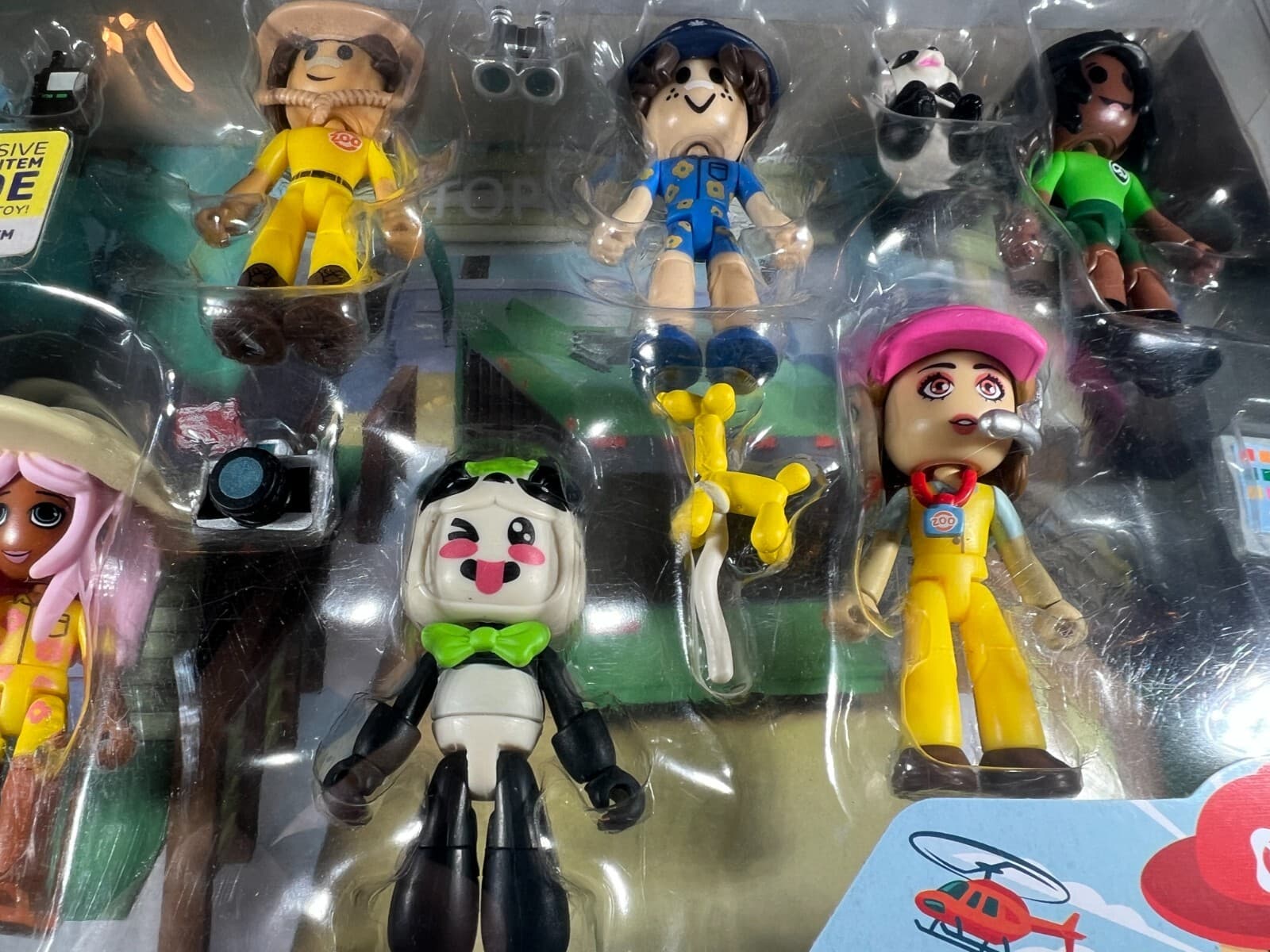 Livetopia Roleplay Day At The Zoo Virtual Code Action Figures Set DevSeries NEW - Thumbnail 11