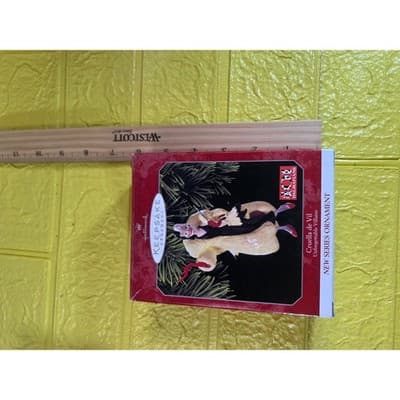 New Hallmark Keepsake Disney Cruella De Vil 101 Dalmatians Villain Ornament 1998 - Thumbnail 5
