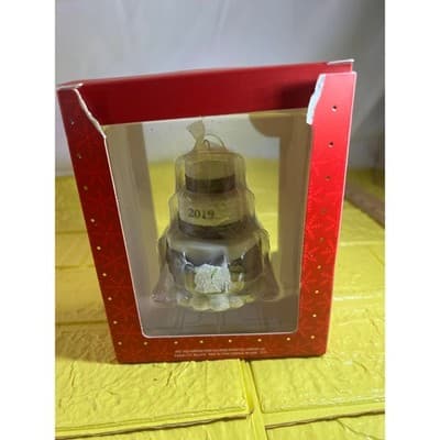 Hallmark Ornament Porcelain Wedding Cake Dated 2019 Premium - Thumbnail 2