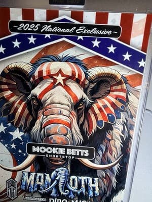 2025 Mookie Betts Autograph Mammouth Jumbo Baseball Card 1/1 Exclusive Grade 9 - Thumbnail 10