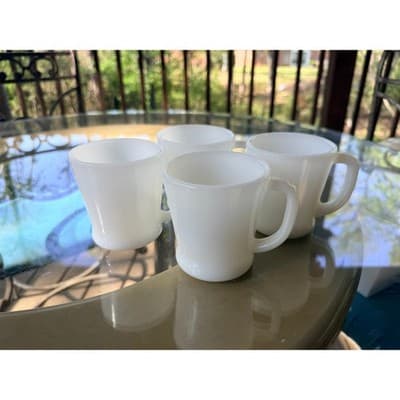 Vintage Fire King White Milk Glass D-Handle Mugs Set of 4 Anchor Hocking - Thumbnail 3