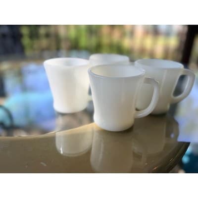 Vintage Fire King White Milk Glass D-Handle Mugs Set of 4 Anchor Hocking - Thumbnail 7
