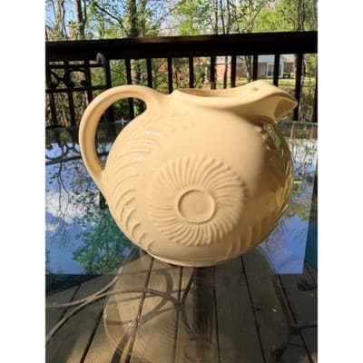 Vintage Shawnee USA Pottery Cream Swirl Design Ceramic Pitcher - Thumbnail 13
