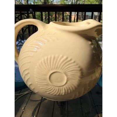Vintage Shawnee USA Pottery Cream Swirl Design Ceramic Pitcher - Thumbnail 12