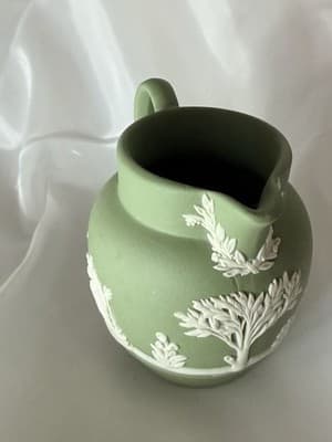 Vintage Wedgwood Jasperware Porcelain Sage Mini Creamer Ewer Rare Mid-Century - Thumbnail 5
