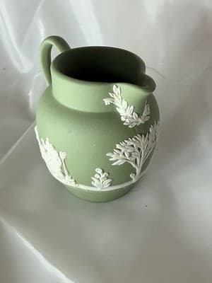 Vintage Wedgwood Jasperware Porcelain Sage Mini Creamer Ewer Rare Mid-Century - Thumbnail 12