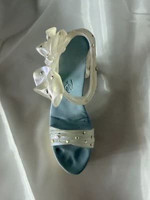 Sheer Grace Just The Right Shoe Ribbon Cinderella 2002 Raine 25361 Glass Slipper - Thumbnail 11