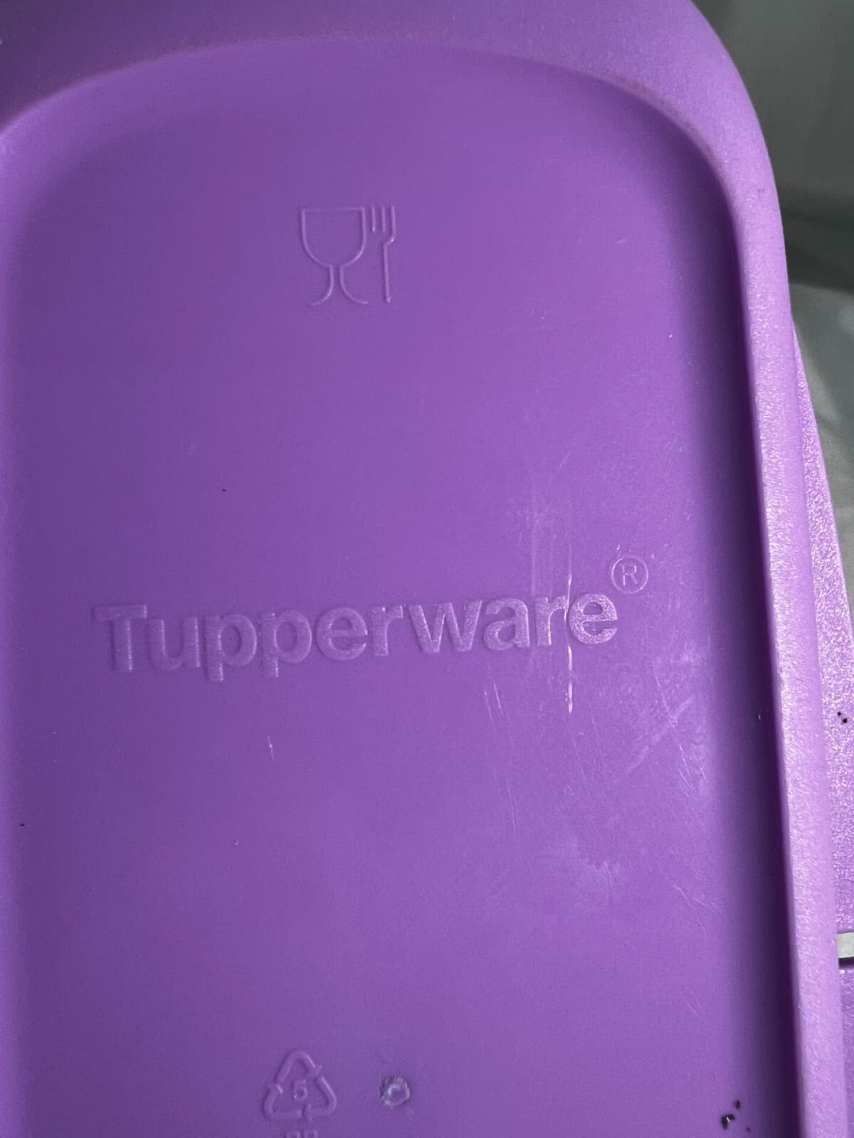 Tupperware Disney Princess Jasmine Utensil Snack Holder Container Purple Rare - Thumbnail 5