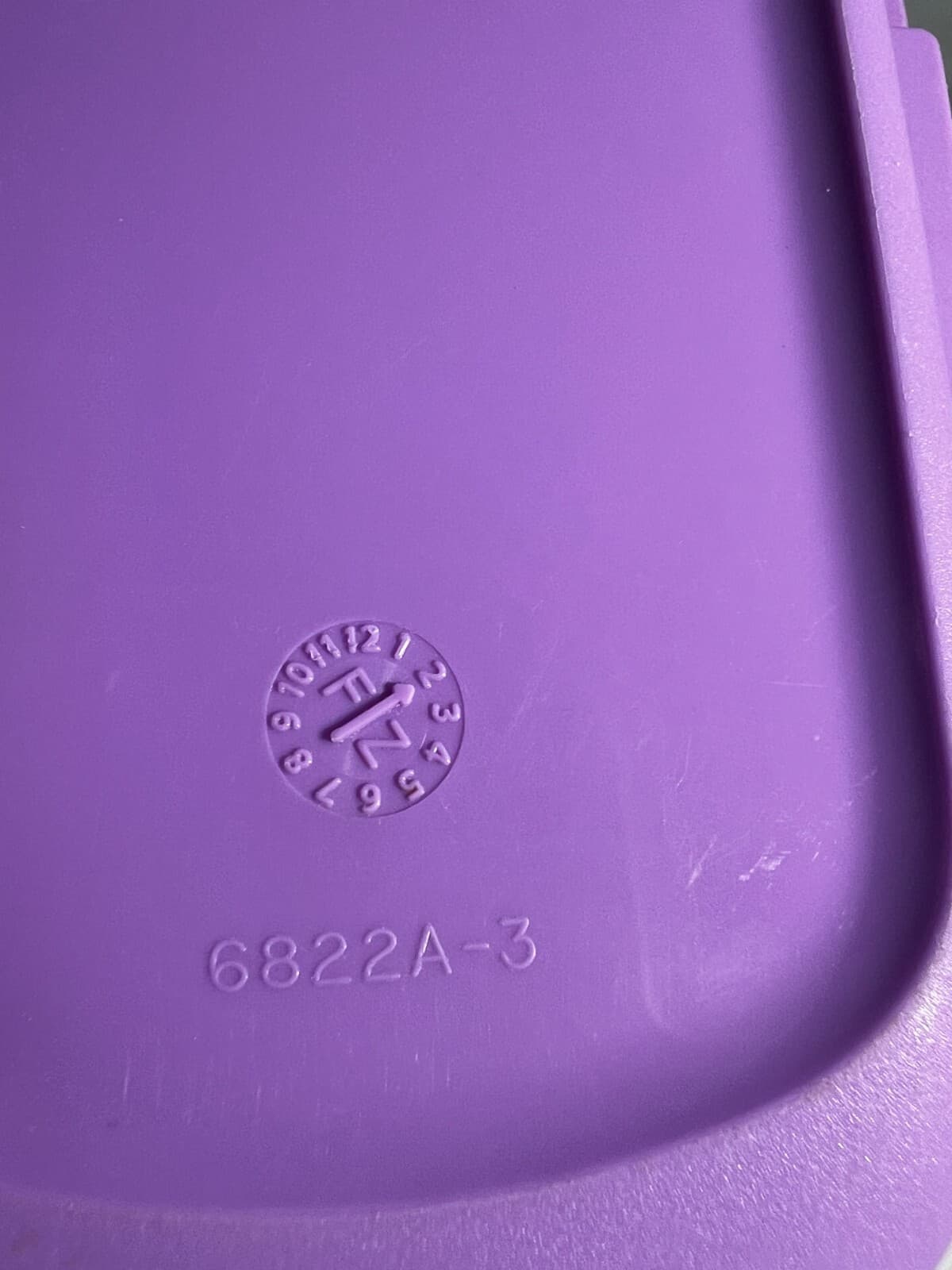 Tupperware Disney Princess Jasmine Utensil Snack Holder Container Purple Rare - Thumbnail 6