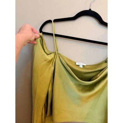 Willow & Root Satin Cold Shoulder Silky Split Bell Sleeves Top Green Small - Thumbnail 8