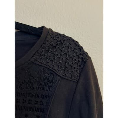 Onque Black Rhinestone Zip Blouse Crochet Trim Three Quarter Sleeve Small EUC - Thumbnail 6