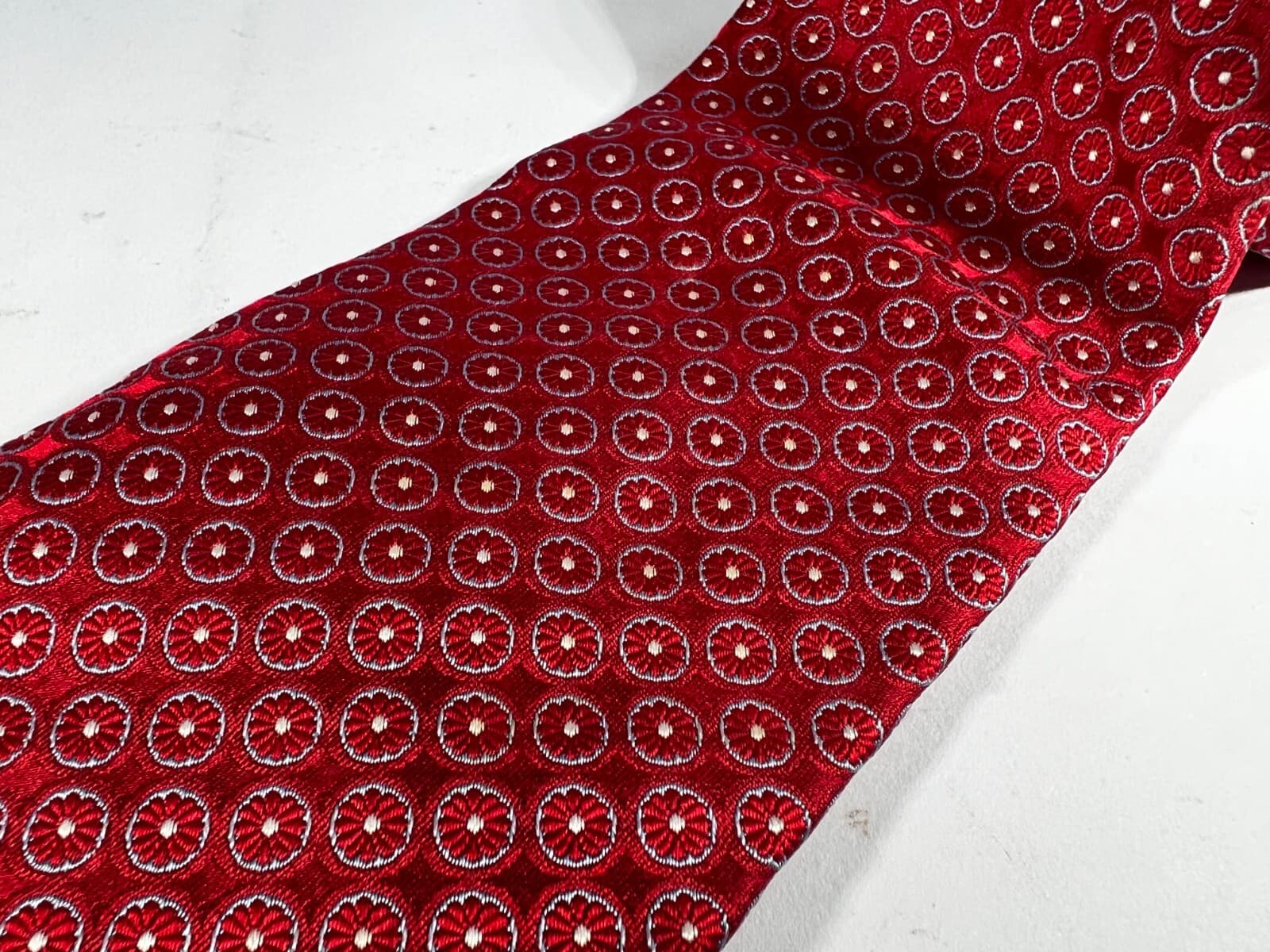 Tommy Hilfiger Necktie 100% Italian Silk Red Blue Vintage Tie