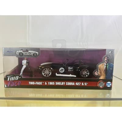 NEW 1/32 Jada DC Comics 1965 Shelby Cobra 427 S/C & Two-Face Figure Car Collect - Thumbnail 2