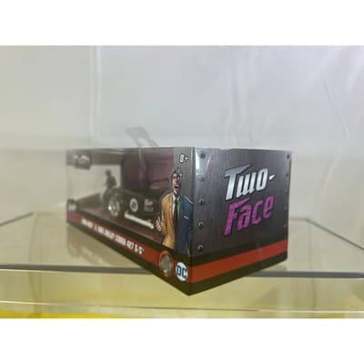 NEW 1/32 Jada DC Comics 1965 Shelby Cobra 427 S/C & Two-Face Figure Car Collect - Thumbnail 3