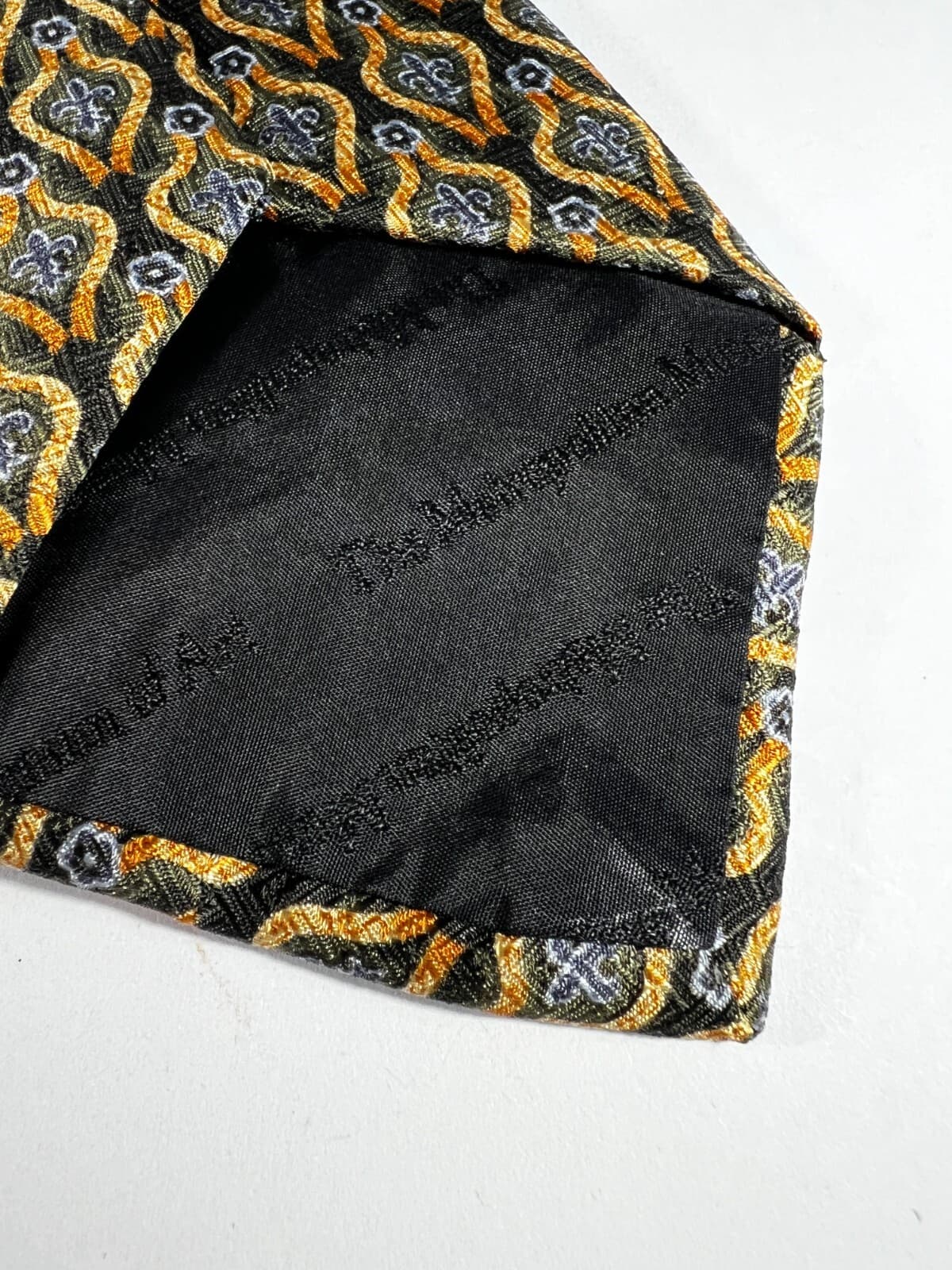 The Metropolitan Museum of Art 100% Silk Vintage Necktie Fleur De Lis Tie - Thumbnail 5