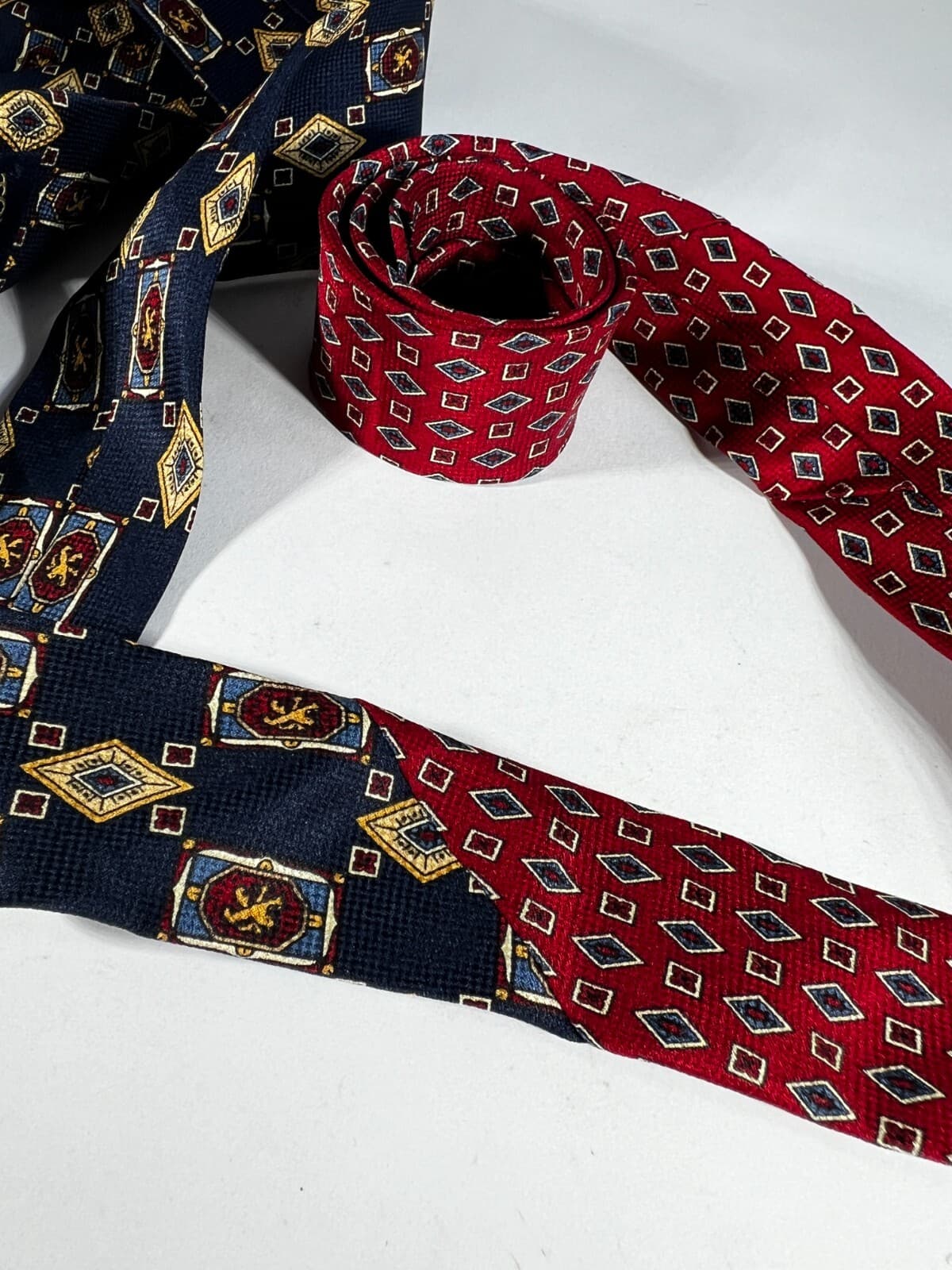 Tommy Hilfiger Necktie 100% Italian Silk Lion Crest Blue Tie - Thumbnail 10