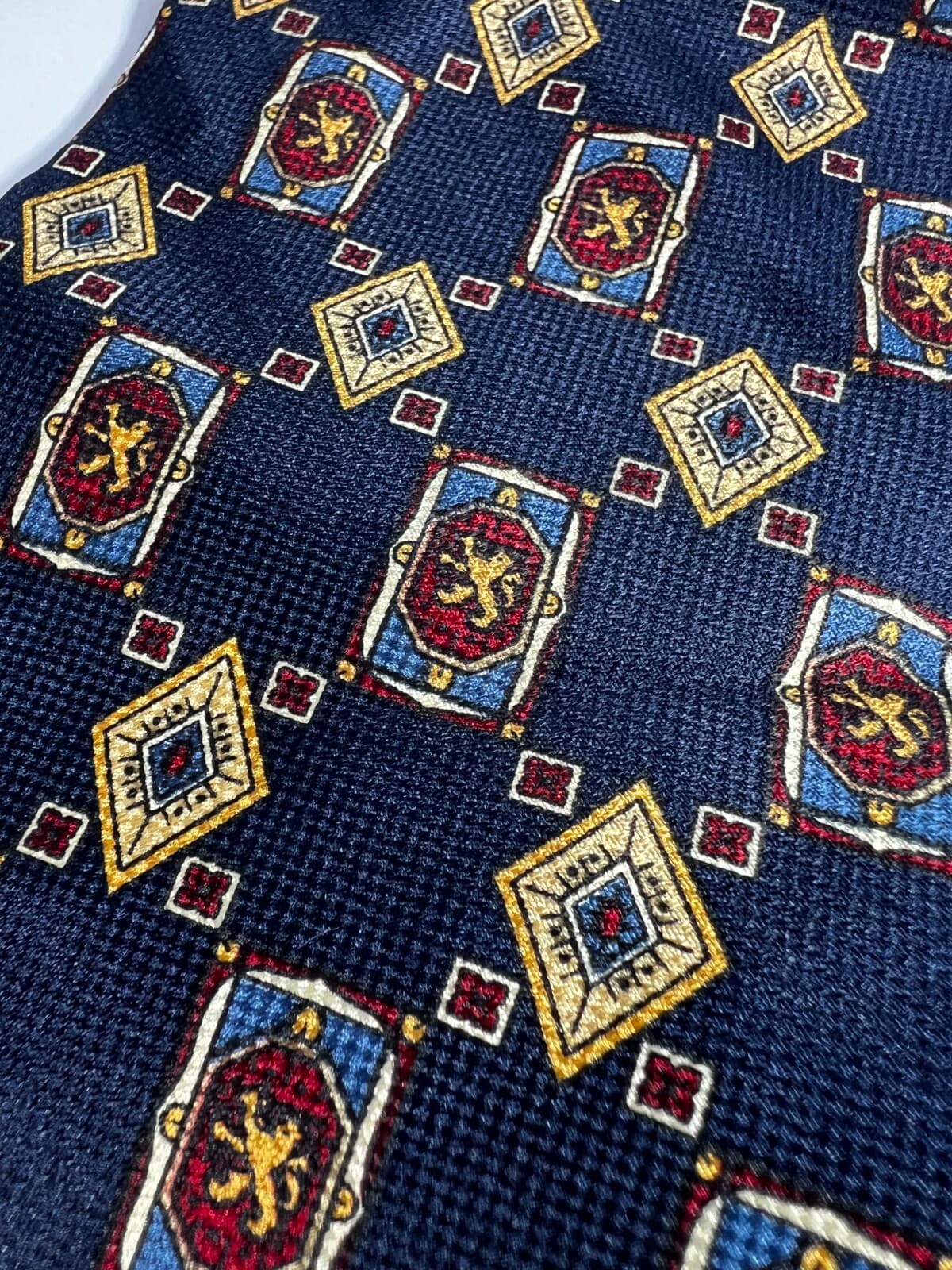 Tommy Hilfiger Necktie 100% Italian Silk Lion Crest Blue Tie - Thumbnail 13