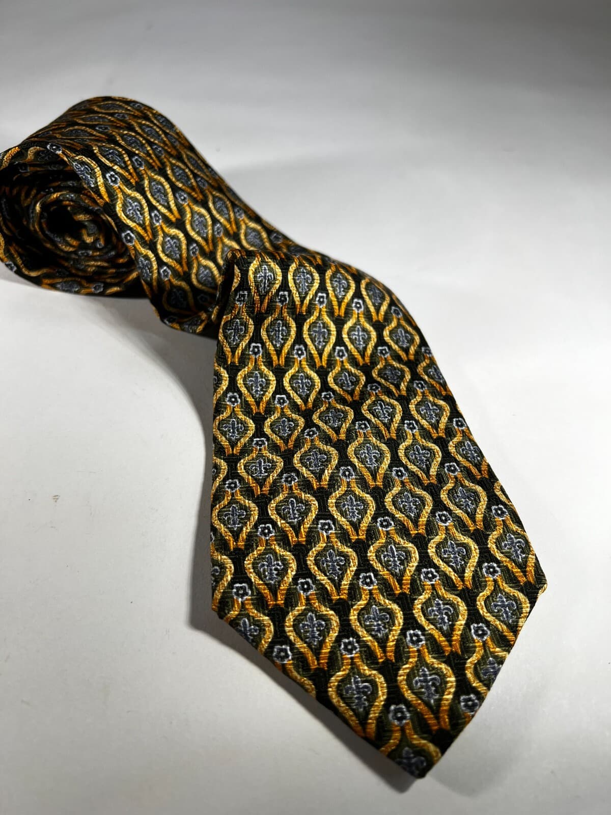 The Metropolitan Museum of Art 100% Silk Vintage Necktie Fleur De Lis Tie - Thumbnail 8