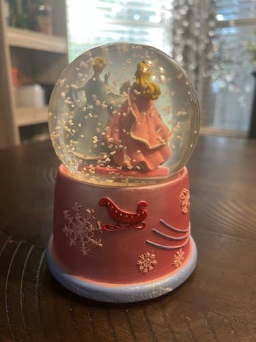 Disney Princess Snowglobe Music Box Sleeping Beauty Belle Cinderella Kcares 6.5" - Thumbnail 5