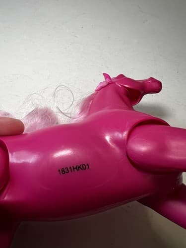 Hairmazing Horse Movable Posable Legs Hot Pink Gold Horseshoes - Thumbnail 7