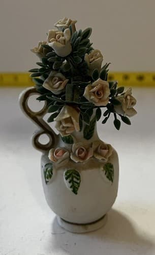 Porcelain Roses In Bisque Bud Vase Victorian Flowers Rose Bouquet Vintage - Thumbnail 10
