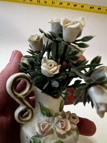 Porcelain Roses In Bisque Bud Vase Victorian Flowers Rose Bouquet Vintage - Thumbnail 12
