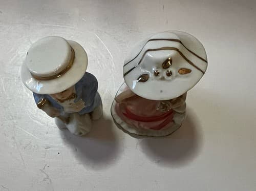 Victorian Couple Figurines Set of 2 COTC Southern Renaissance Boy And Girl - Thumbnail 7
