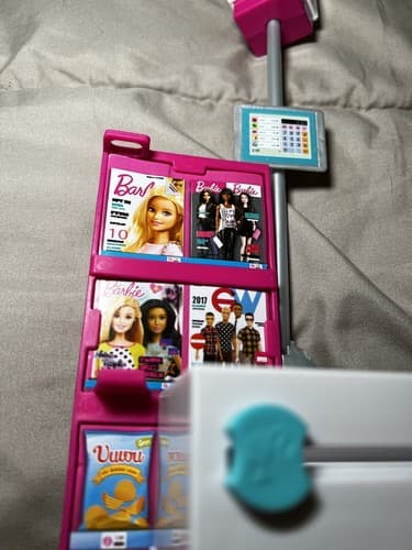 Barbie Supermarket Grocery Store Register Checkout Magazine Rack Mattel 2017 - Thumbnail 3