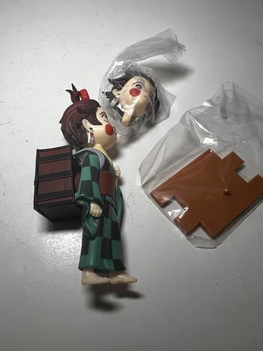 Anime DEMON SLAYER Kimetsu No Yaiba TANJIRO KAMADO Figure 5'' Changeable Face - Thumbnail 2