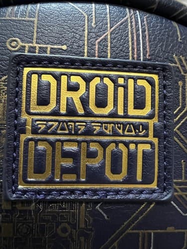 DISNEY STAR WARS GALAXY'S EDGE EXCLUSIVE LOUNGEFLY DROID DEPOT BACKPACK EUC - Thumbnail 4