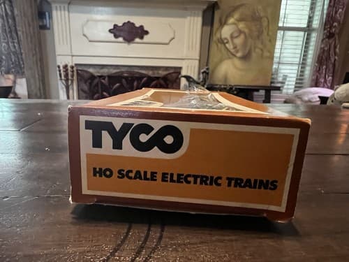 Vintage Tyco Model Train Flat Car With Culvert Pipe Load In Original Box - Thumbnail 6