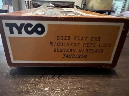 Vintage Tyco Model Train Flat Car With Culvert Pipe Load In Original Box - Thumbnail 5