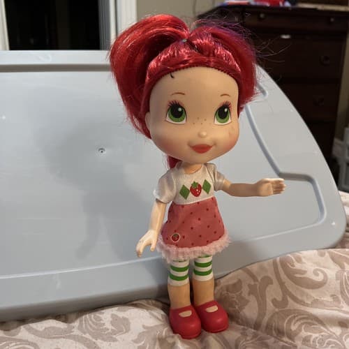 Strawberry Shortcake Scented 11" Doll Sweet Surprise 2008 Red Hair Hasbro Smells - Thumbnail 6