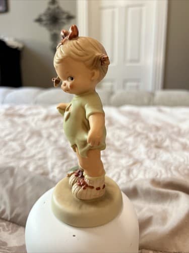 1988 Memories Of Yesterday Mommy I Teared It Little Girl Figure Vintage Rare - Thumbnail 2