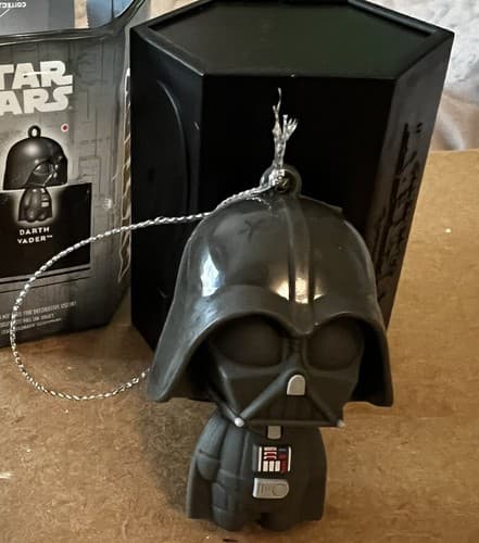 Hallmark Mystery Ornament 2022 Star Wars Darth Vader NEW - Thumbnail 3