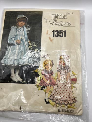 Vintage 1960s 1970s Sewing Pattern Girls Dress Flower Girl Party Little Vogue