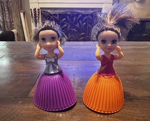 Emco Toys 2015 Set Of 2 Cupcake Dolls Orange Doll Purple Doll Hard To Find RARE - Thumbnail 6