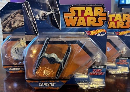 Hot Wheels STAR WARS X-WING Fighter Red 5 Millennium Falcon Tie Fighter 2014 NEW - Thumbnail 3