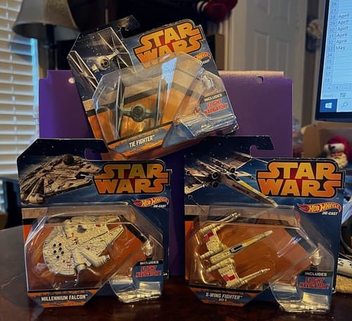 Hot Wheels STAR WARS X-WING Fighter Red 5 Millennium Falcon Tie Fighter 2014 NEW - Thumbnail 2