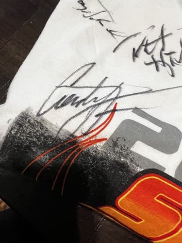 2015 ZMAX Dragway Season Ticket Holder Autographed T Shirt Car Racing NASCAR - Thumbnail 16